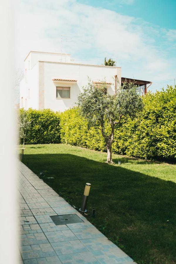 Dimora Mariu Bed and Breakfast Taranto Exteriör bild