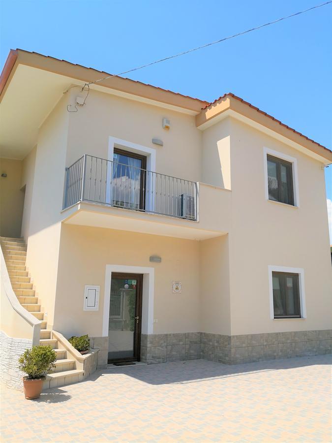 Dimora Mariu Bed and Breakfast Taranto Exteriör bild