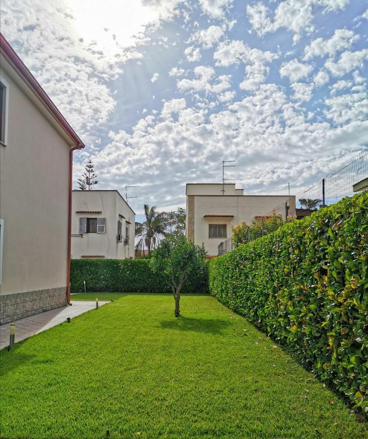 Dimora Mariu Bed and Breakfast Taranto Exteriör bild